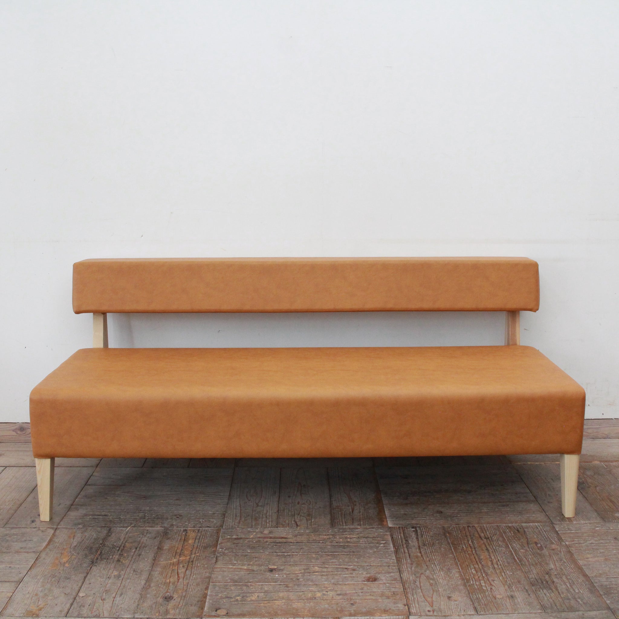 ボーダーソファ・2.5seateria | カフェ用家具・業務用家具の専門店 