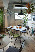 画像をギャラリービューアに読み込む, campus Chair
