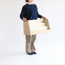 画像をギャラリービューアに読み込む, Kids Low Book Rack -lora-
