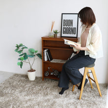 画像をギャラリービューアに読み込む, Folding Stool - butler
