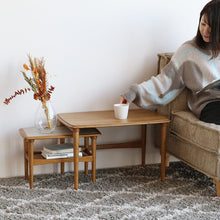画像をギャラリービューアに読み込む, Herit. Nest Table
