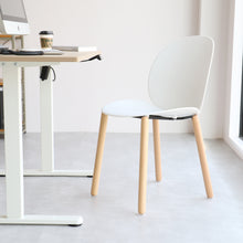 画像をギャラリービューアに読み込む, Chair 06 -wood-
