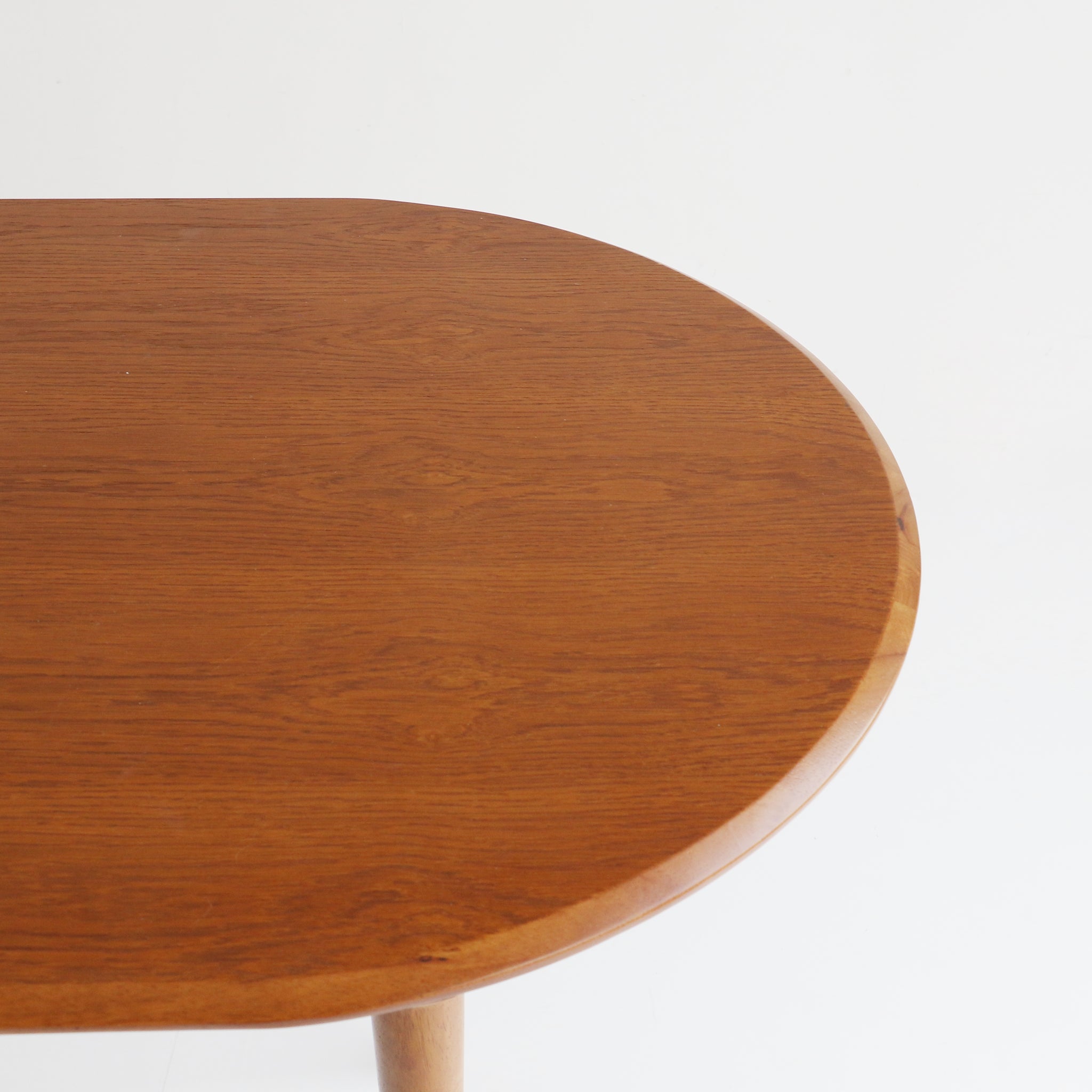 北欧 nofu OAKER Half Round Table　ハーフラウンド OAKER Half Round Table | カフェ用家具・業務用家具の専門店 kagupot